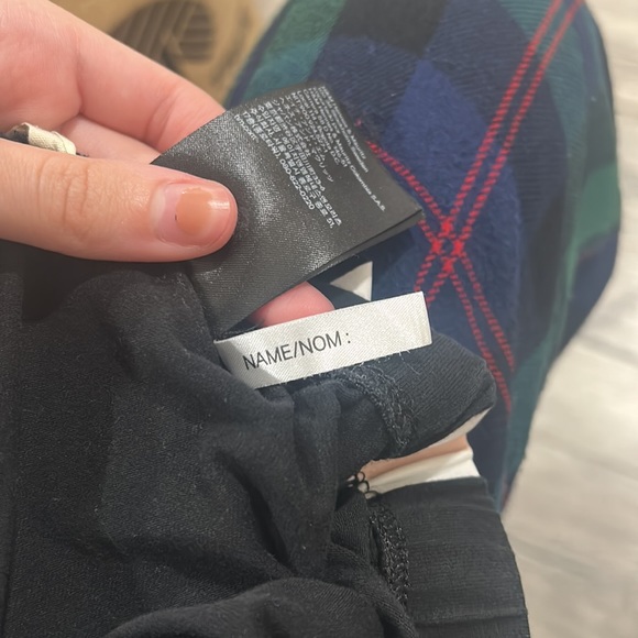 Black leggings with white and light pink stripes on the sides - Picture 5 of 5